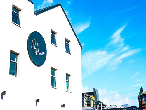 歐洲英國一地12日深度游 vip6人私家小團,國航直飛,四星級酒店,0自費,白金漢宮,曼聯(lián)主場,溫莎古堡,2人一臺免費wifi 出發(fā) 途牛